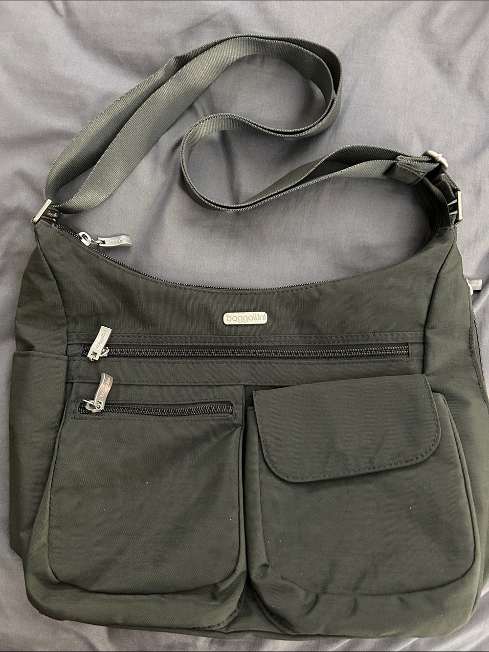 Baggallini Black Multi-Pocket Crossbody